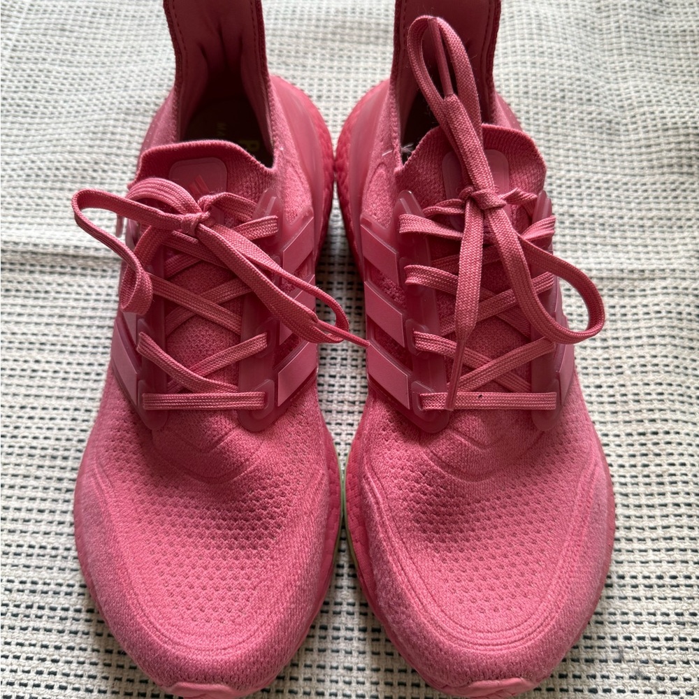 ❌SOLD❌Adidas Ultraboost 21
